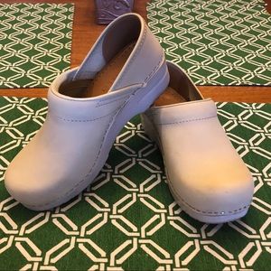 SANITA SHOES / NURSING SHOES